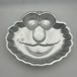 Wilton Elmo Cake Pan 2105-3461 2012‎ Sesame Street Muppets Jello Mold